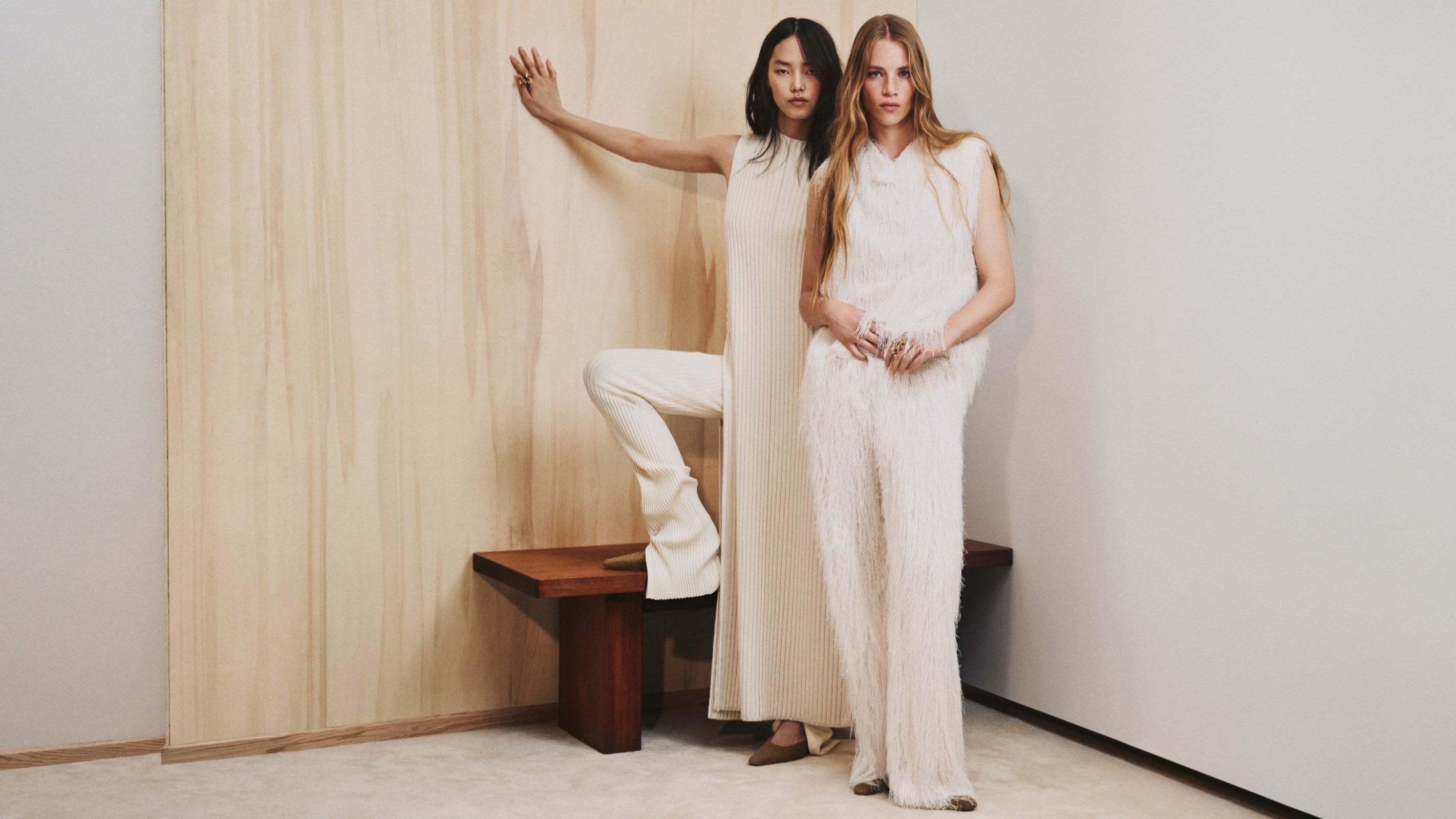 новогодняя праздничная коллекция одежда для женщин